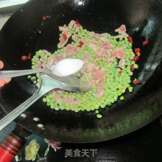 Lean Meat Soup with Green Beans and Eggs recipe