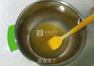 Cantonese-style Coconut Milk Fragrant Mooncakes recipe