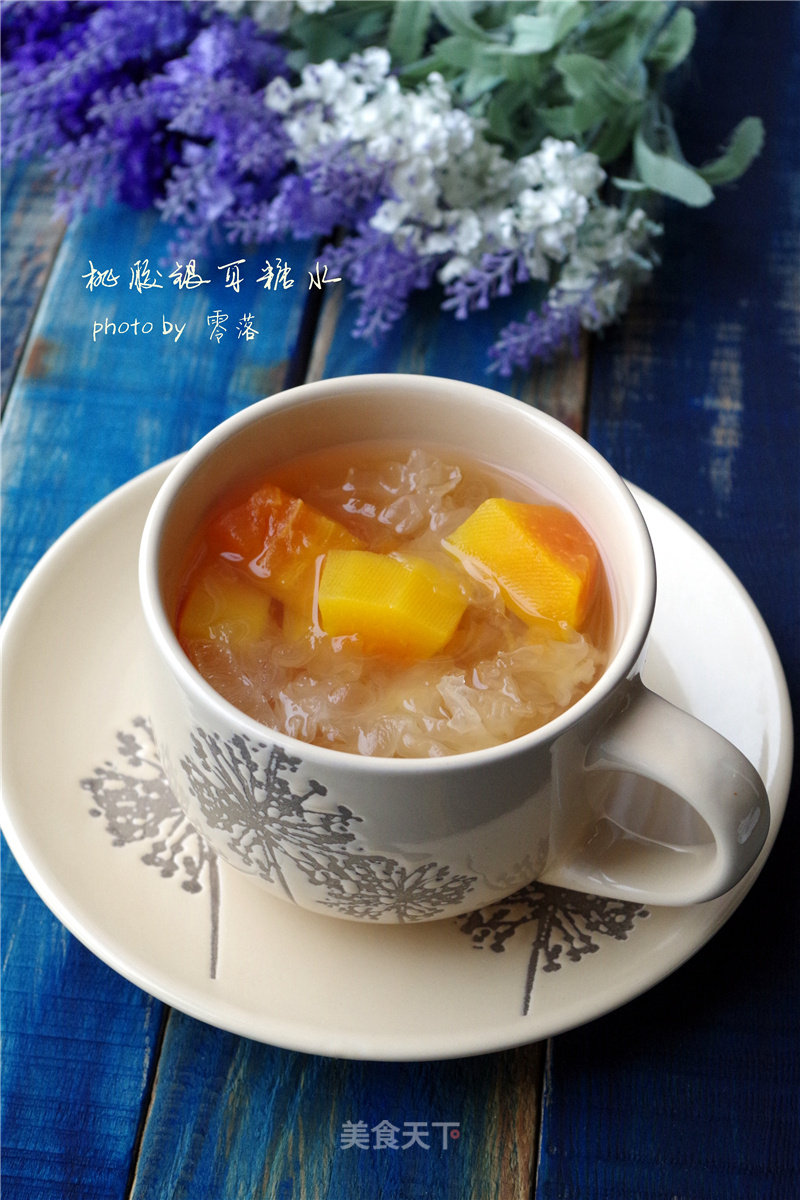 【winter Skin】peach Gum and Tremella Sweet Soup recipe