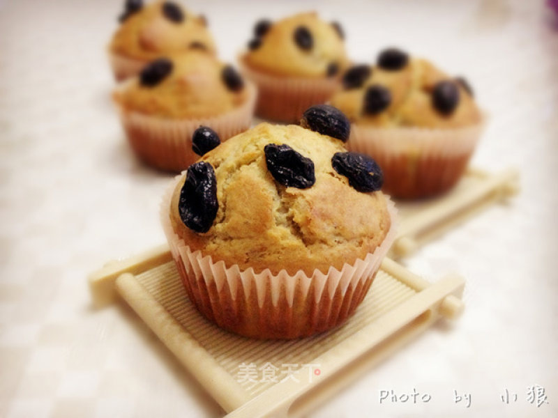 Simple and Easy to Use ------ Banana Blackcurrant Muffin recipe