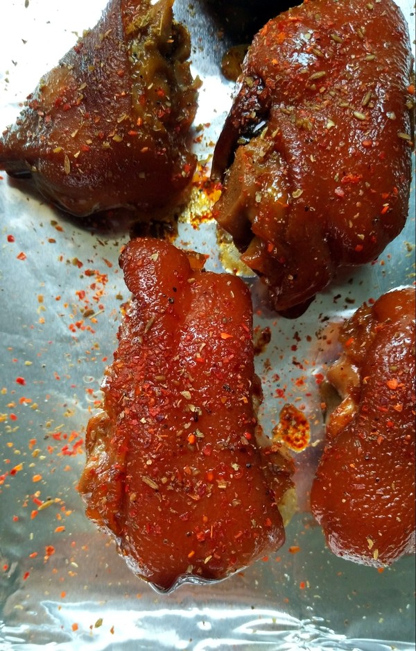 Spicy Roasted Pork Trotters recipe