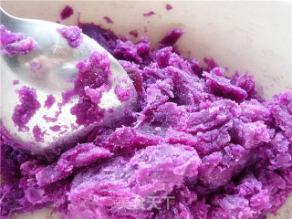 Sweet Bean Paste Purple Sweet Potato Balls recipe