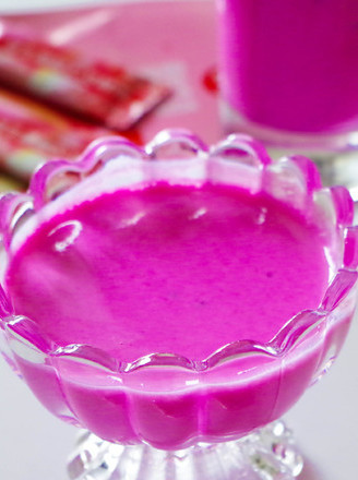 Yogurt Dragon Fruit Milkshake recipe