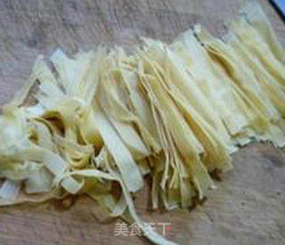 Stir-fried Shredded Carrot with Shrimp Skin Thousands recipe