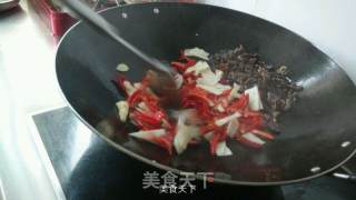 Stir-fried Ginger with Preserved Duck Xu recipe