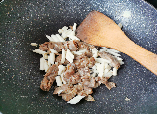 Stir-fried Rice Cake with Fermented Beef recipe