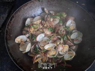 Spicy Fried Flower Clams recipe