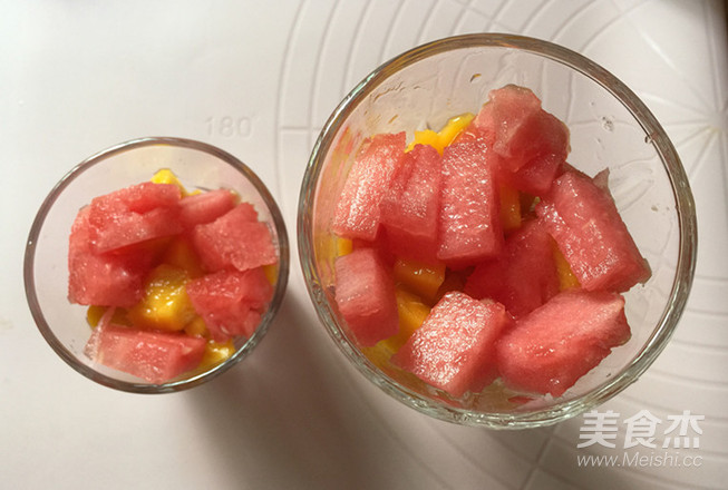 Yogurt Fruit Cup recipe