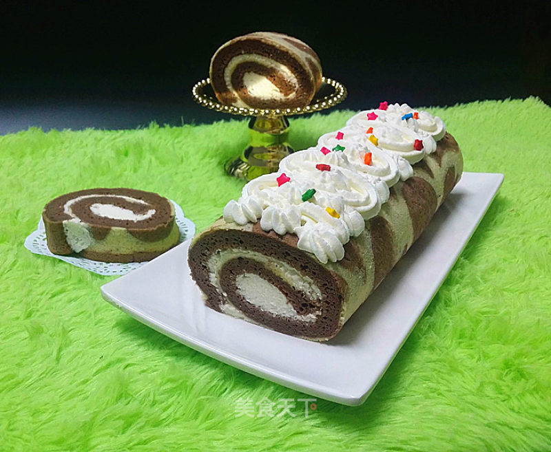 Cocoa Flower Cream Cake Roll recipe