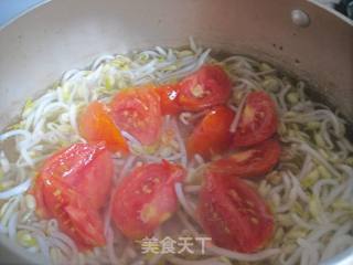 Tomato Bean Sprout Soup recipe
