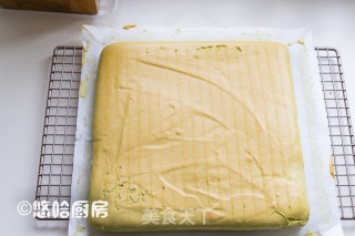 Matcha Strawberry Cake Roll recipe