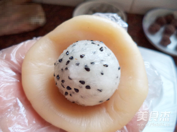 Dragon Fruit Glutinous Rice Cake recipe