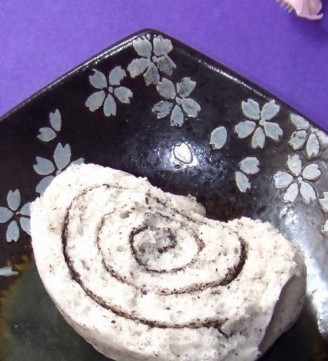 Black Sesame Roll Heart Bun recipe