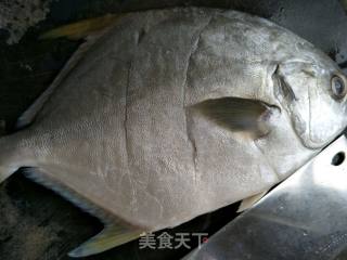 Steamed Golden Pomfret recipe