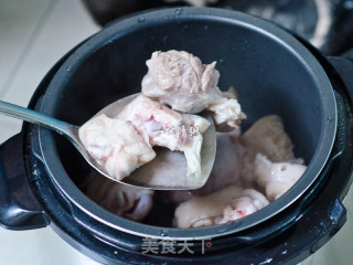 Soy Stewed Pork Knuckle recipe