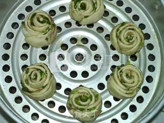 Salt and Pepper Scallion Rose Roll recipe