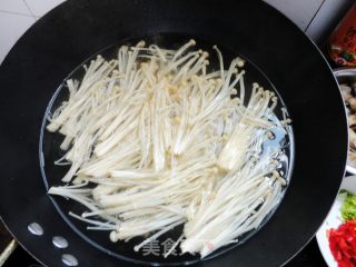 Zhang Yan's Delicious Cold Dish ------ Cold Enoki Mushroom recipe