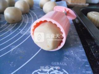 Pumpkin Paste Filling Mooncakes recipe