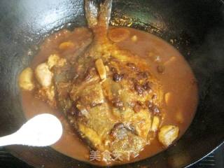 Spicy Pomfret with Garlic Bean Sauce recipe