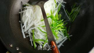 Stir-fried Shredded Radish recipe