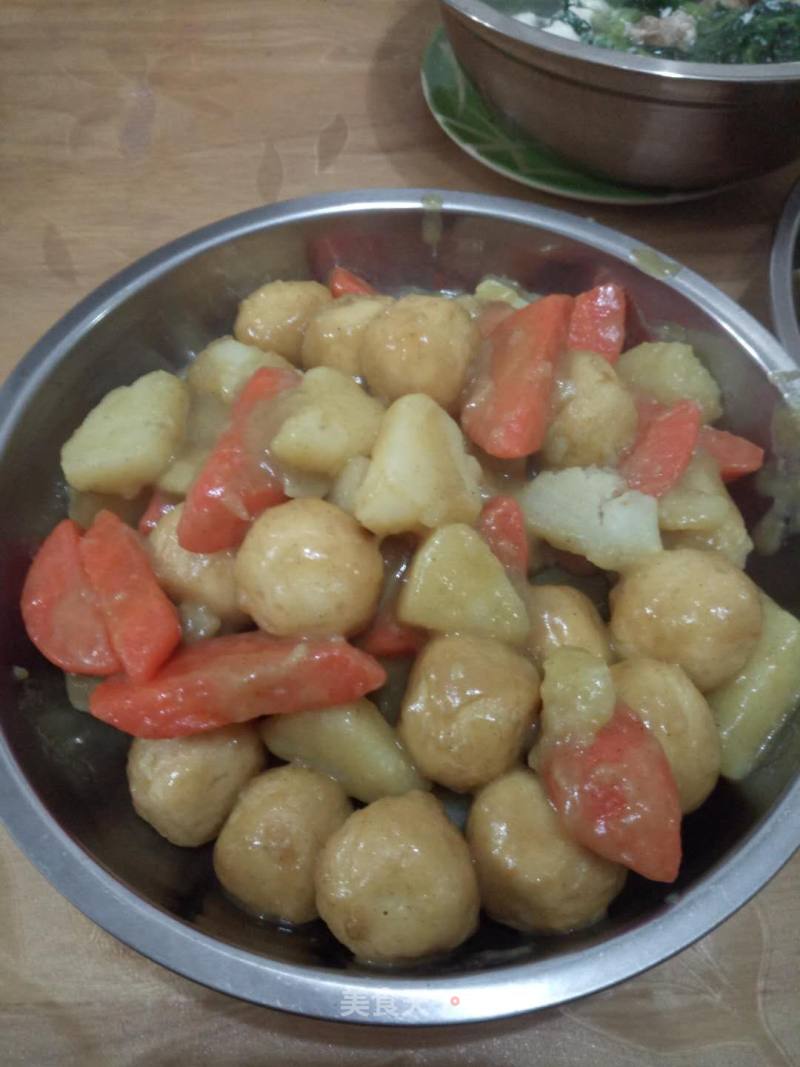 Warm Food-curry Potato Fish Ball