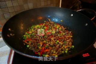 Stir-fried Chicken Gizzards with Garlic Stalks recipe
