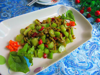 Stir-fried Diced Lettuce with Capers recipe
