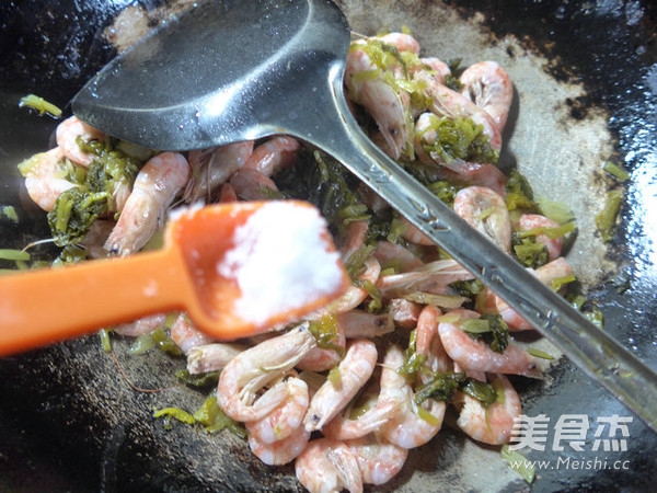 Fried Shrimp with Pickled Vegetables recipe