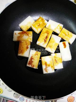 Pan-fried Soy Sauce Rice Cake recipe