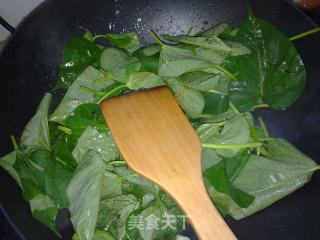 Stir-fried Sweet Potato Leaves with Garlic recipe
