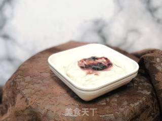 Taro Mashed with Blueberry Sauce recipe