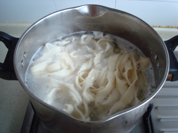 Noodles with Mushrooms and Lamb recipe