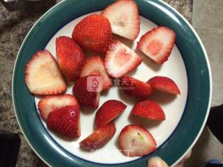 Strawberry Cake recipe