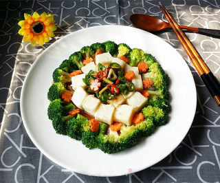 Broccoli Tossed Milk Puff Cheese recipe