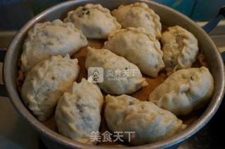 Steamed Dumplings with Pork and Amaranth recipe