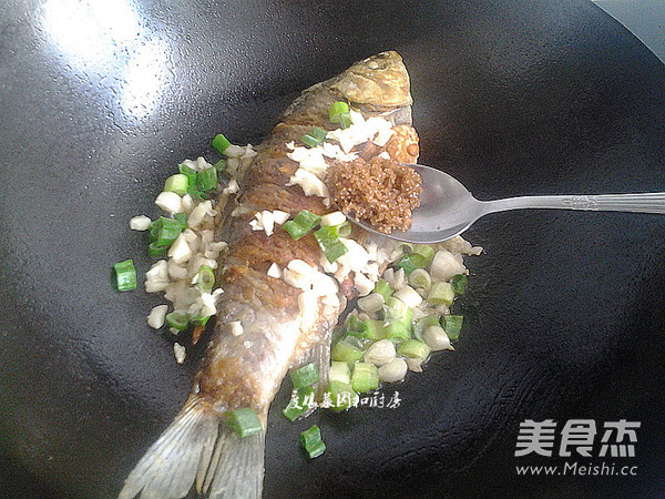 Sweet and Sour Crucian recipe