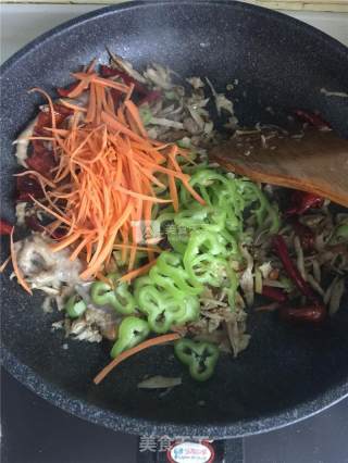 Stir-fried Chicken with Pepper recipe