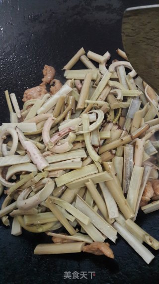 Fried Pork with Bracken recipe