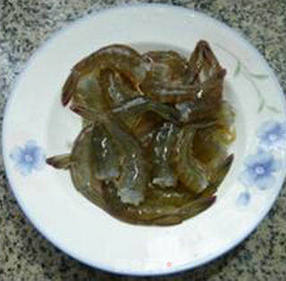 Headless Shrimp with Fresh Mushroom Lettuce recipe