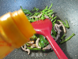 Stir-fried Chili with Shredded Pork recipe