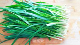 Fried Dumplings with Chives and Meat recipe