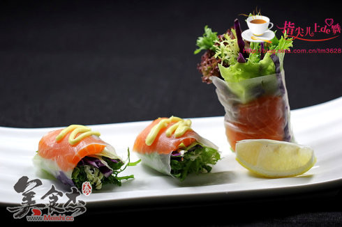 Salmon Vegetable Roll recipe