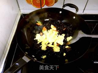 Scrambled Eggs with Fungus recipe