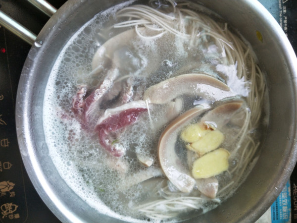 Kidney Flower Noodle Soup recipe