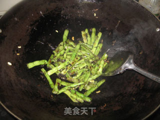 [creative New Dishes] Fried Green Beans with Olive Vegetables recipe