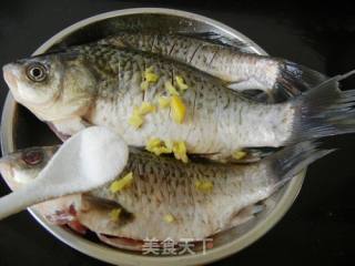 Scallion Crucian Carp recipe