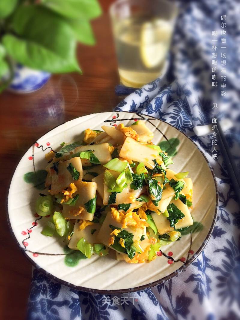 #trust之美# Stir-fried Rice Cakes with Green Vegetables recipe