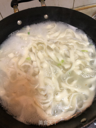 Noodles with Radish Beef Soup recipe