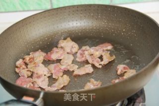 Stir-fried Niuhe recipe