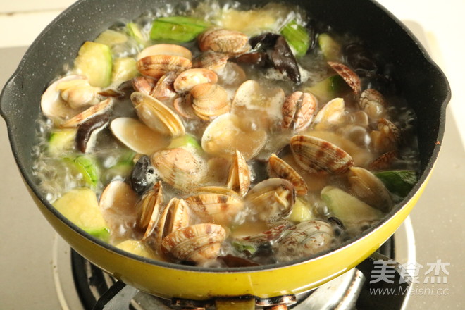 Loofah Seafood Tofu Pot recipe